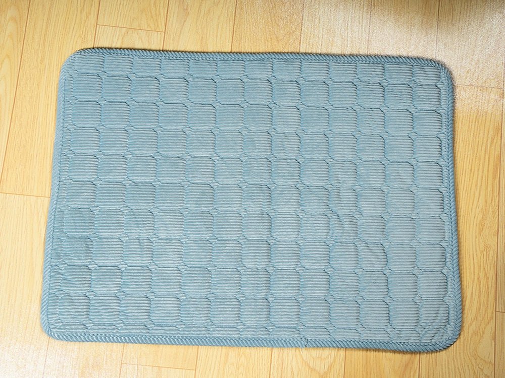 Extra Large Anti - Scratch Washable Corduroy Dog Mat - Pawradise Pointe